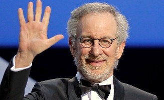 Steven-Spielberg-Hey